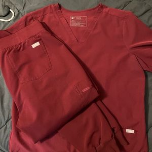 Figs medium tall scrub set